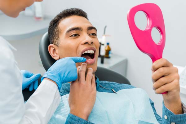 What A Dental Exam Entails